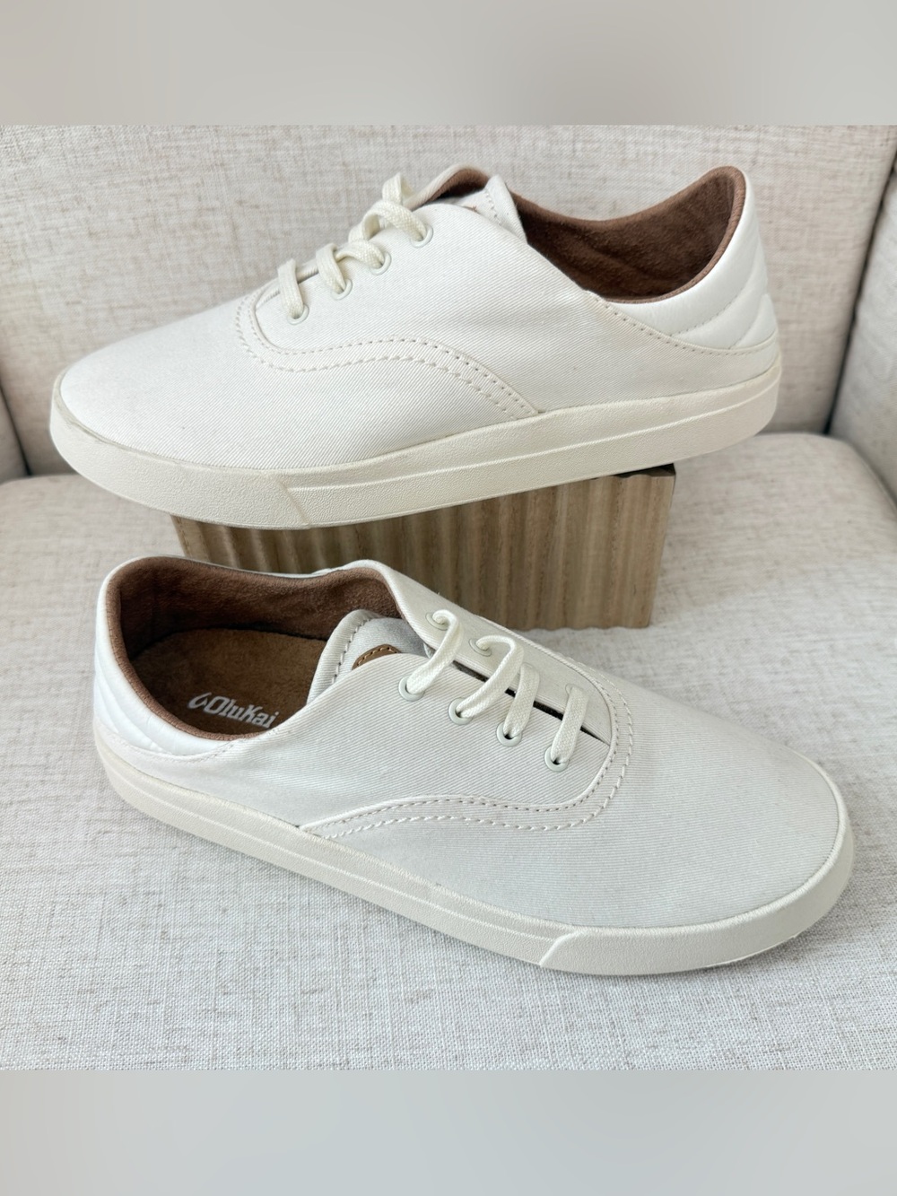 New OluKai Kohu Womens 8 Off White Canvas Sneakers Drop In Heel Casual Shoes